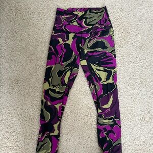 Lululemon Camouflage Patterned Leggings- Fast and Free High Rise